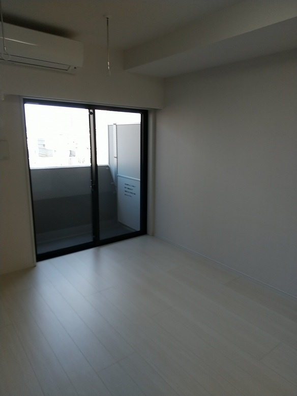 メイクスデザイン新宿の居間・リビング