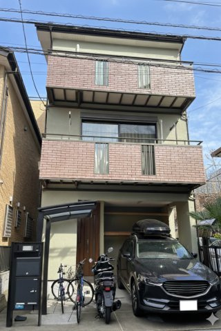 上平間戸建の居間・リビング