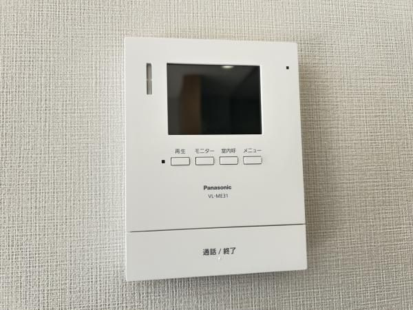 【防犯設備】 | 福岡市南区老司５丁目 戸建て | TVモニタ付ドアホンで安心・安全にお過ごしいただけます