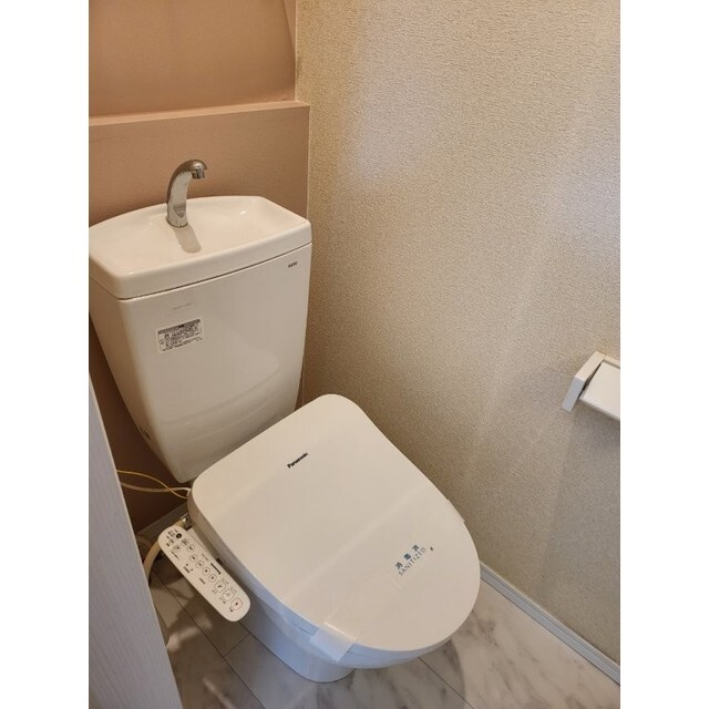 ユナイト石川町パウリスターナの内装