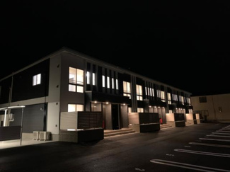 【外観】 | 外観写真（夜）