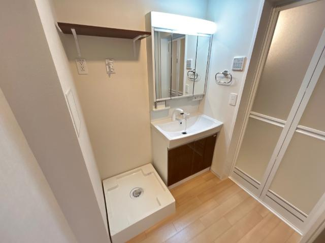 ＬｕＬｕ　Ａｉｎａ（ルルアイナ）の洗面所|洗面