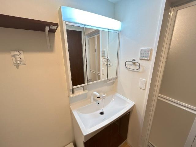 ＬｕＬｕ　Ａｉｎａ（ルルアイナ）の洗面所|洗髪洗面化粧台