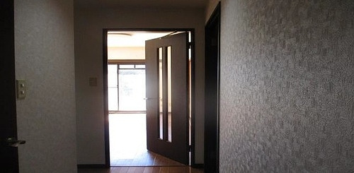 ライオンズマンション春日部壱番館のその他|廊下からのLD ※2026年1月撮影