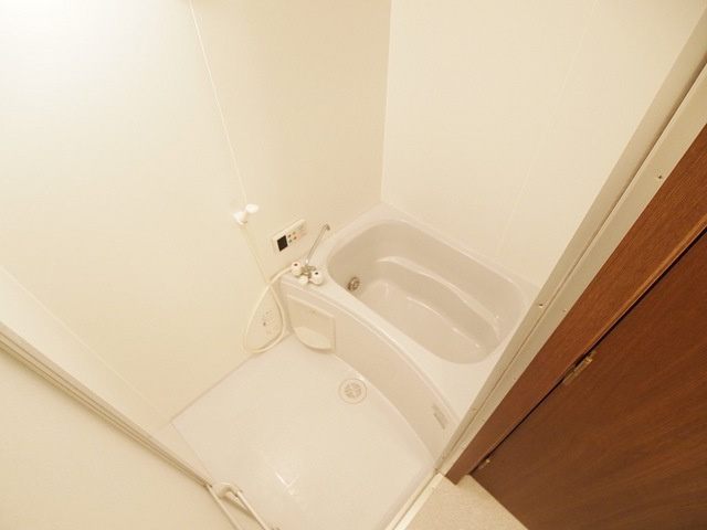 アンプルールブア竜田川の浴室