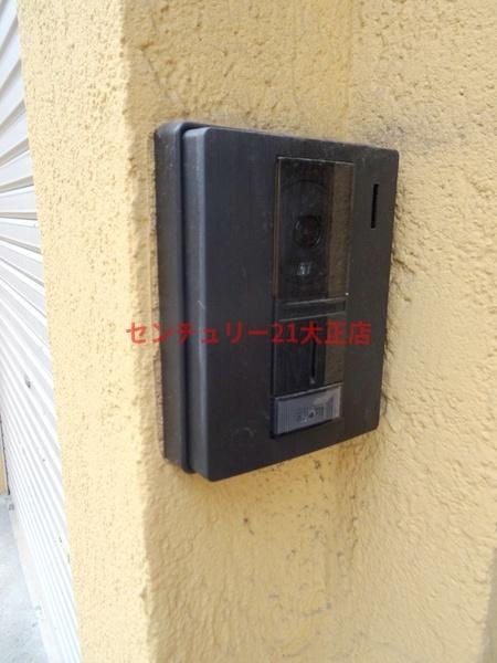 上林マンションの玄関