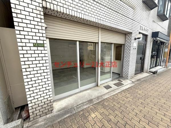 三泉ハイツの玄関