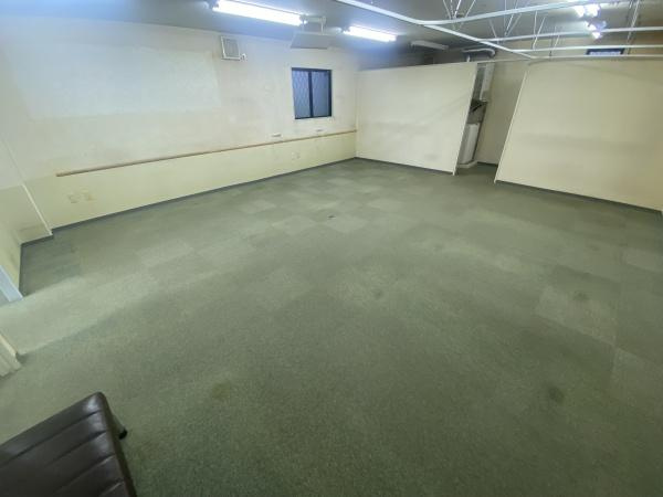 鶴町4丁目店舗の内装