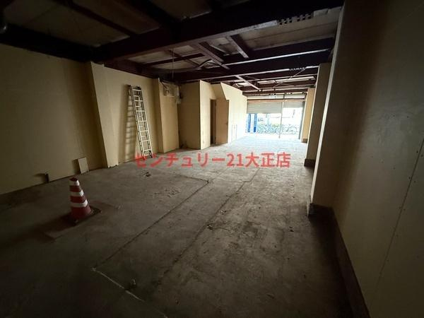 ダイガビルの洋室