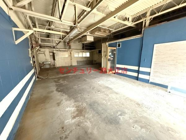 鶴町1丁目倉庫・軽作業場の洋室