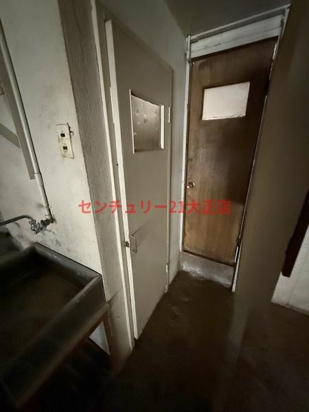 鶴町1丁目倉庫・軽作業場の洋室