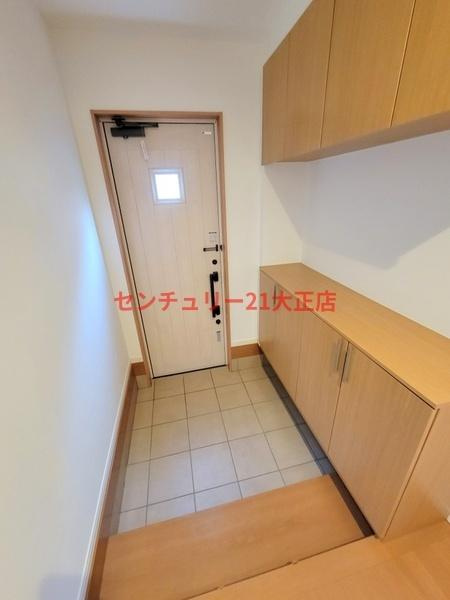 此花区春日出南1丁目中古戸建の玄関