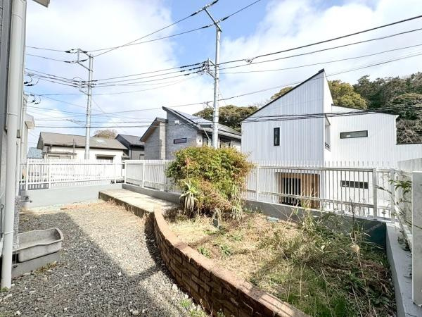 藤沢市片瀬２丁目の中古一戸建の庭