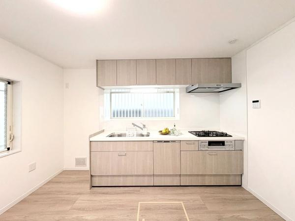 藤沢市片瀬２丁目の中古一戸建のキッチン