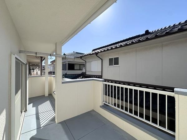 【バルコニー】
