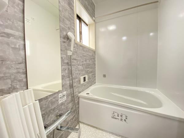 【浴室】 | 明石市朝霧南町4丁目　中古戸建