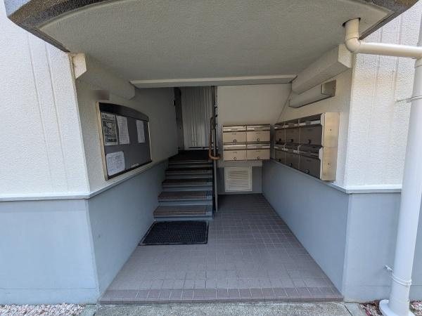 【エントランス】 | 高槻塚原台ハイツ14号棟