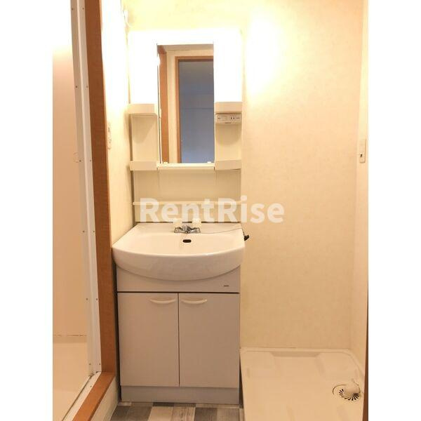 アイレヘイワの洗面所