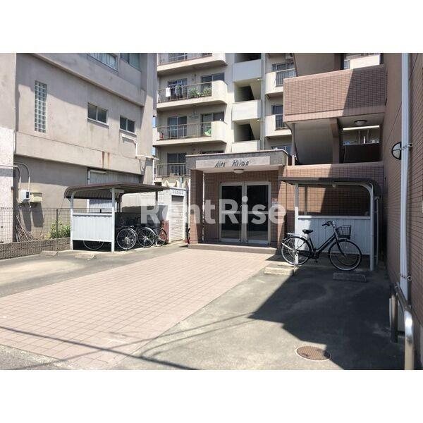 アイレヘイワの駐車場