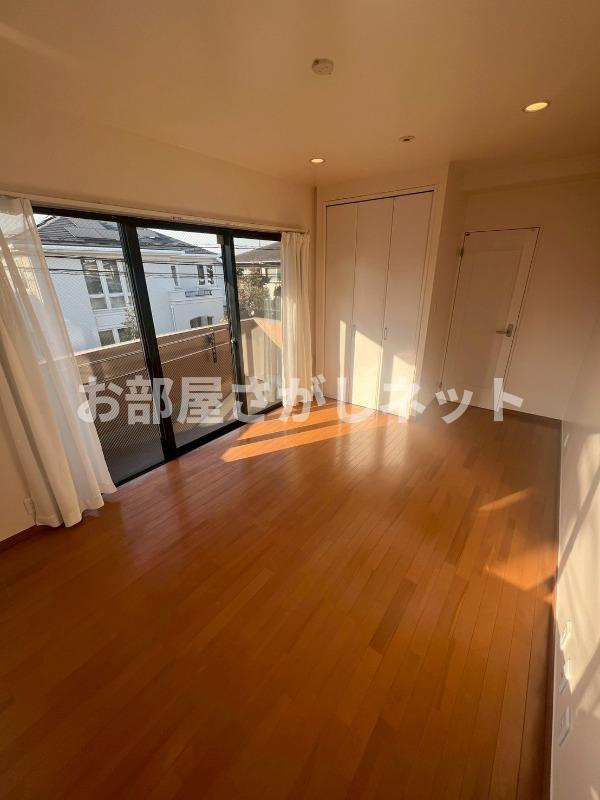 AUREA【おとり物件なし】#学生・社会人にオススメ！初期費用分割払いOK！の居間・リビング