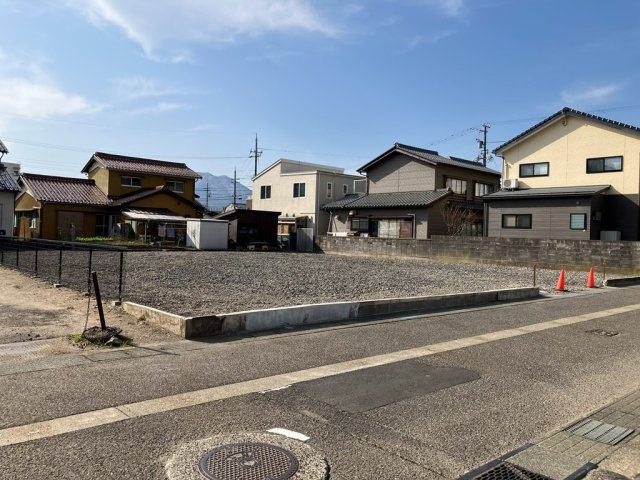 津内町3丁目土地