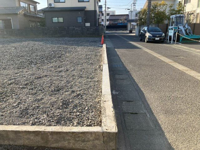 津内町3丁目土地の周辺
