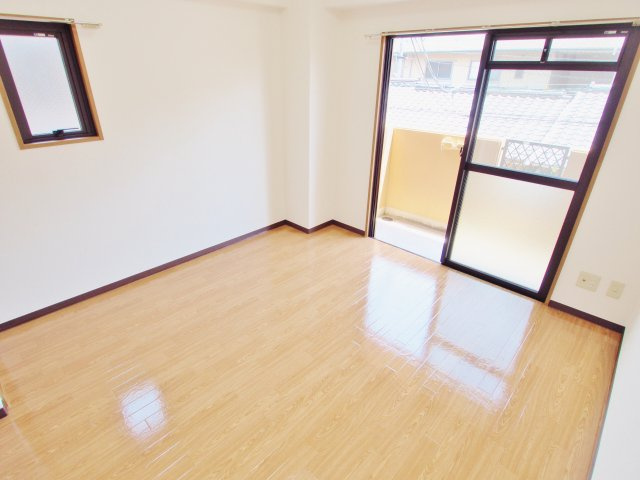 シャンス増岡の居間・リビング