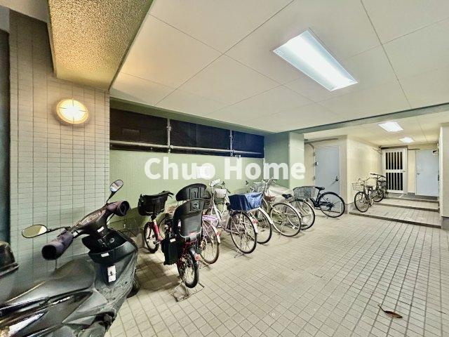 ストーク両国秀山の駐輪場|【自転車置き場】最新の空き状況や費用などの詳細は担当スタッフまでお問い合わせください。