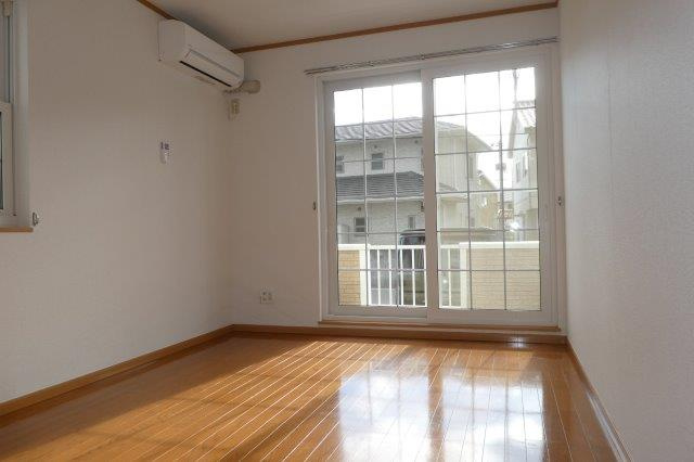 ピュアハウスの居間・リビング|洋室