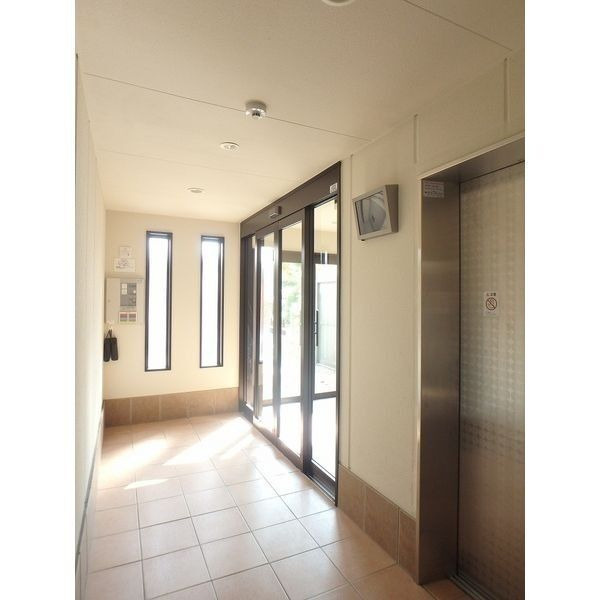 AQUA今宿のロビー