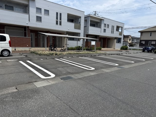 ローズミードＳ　Ⅰの駐車場