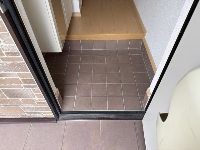 フェリア香呂Ｂの玄関