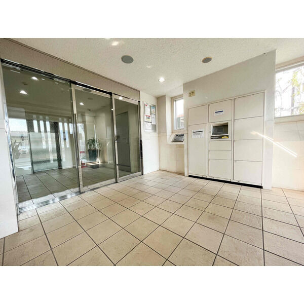 ウエストフルハウスのロビー