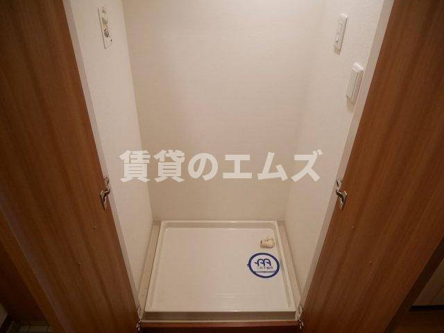 【設備】 | カーサ・ド・ビー | カーサ・ド・ビーの室内洗濯機置き場