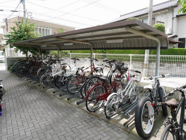 【その他共用部分】 | カーサ・ド・ビー | カーサ・ド・ビーの駐輪場