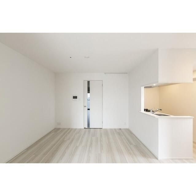 ＫＵＲＡＭＡＥ２１４の居間・リビング