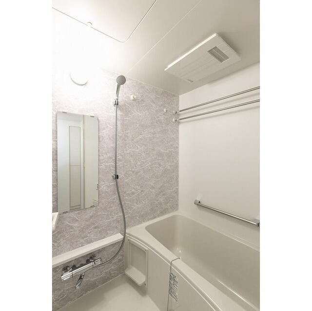 ＫＵＲＡＭＡＥ２１４の浴室