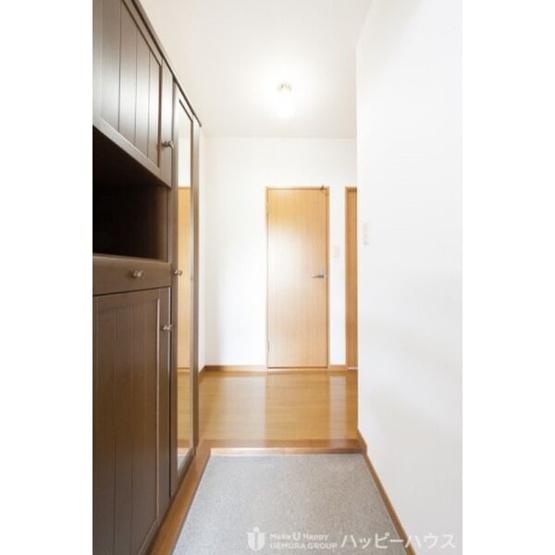 【玄関】 | ティアラ長野 | 別部屋の写真のため、現況優先です。