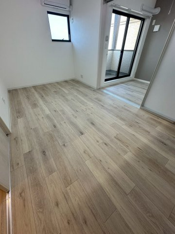 ココングランジュール西宮中須佐町の居間・リビング