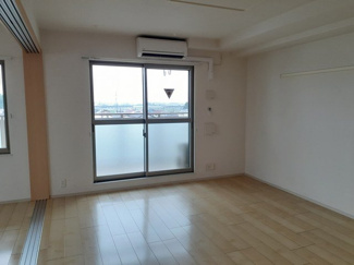 【居間・リビング】 | イースト　アヴェニュー