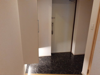 【玄関】 | イースト　アヴェニュー