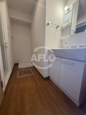 グランガーデン足代新町の洗面所|グランガーデン足代新町　脱衣所