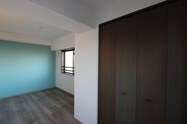 飯能市柳町の賃貸マンションの洋室|7帖の洋室：窓側