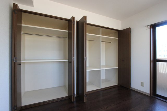 飯能市柳町の賃貸マンションの収納|洋室8帖：収納