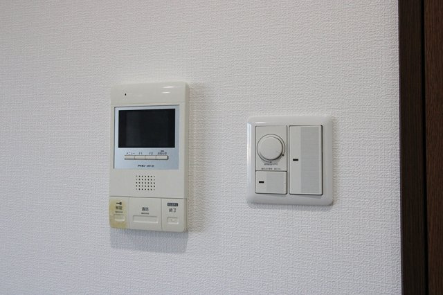 飯能市柳町の賃貸マンションのセキュリティ|オートロック機能付きインターフォン