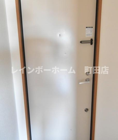 プラーズ南台※初期費用分割あと払いサービス利用可能物件の玄関