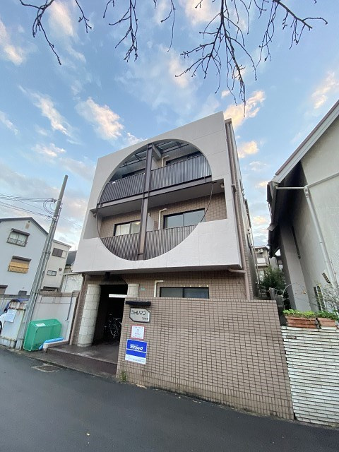 シャルマンフジ西宮の外観