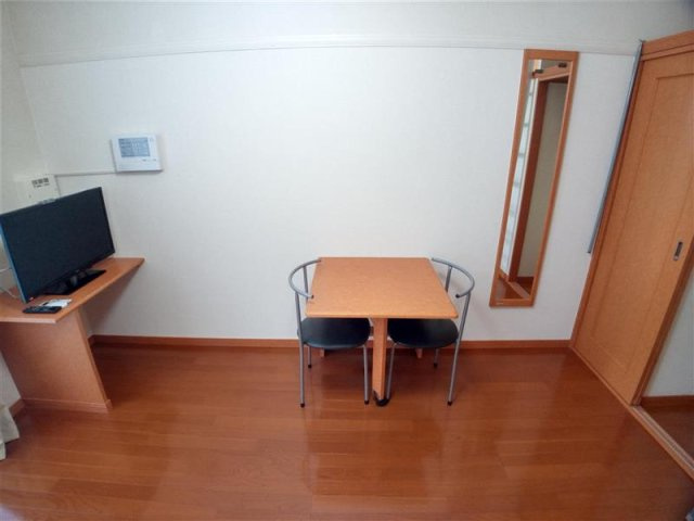 レオパレストゥイン　コメットの居間・リビング|※写真と現状が異なる場合は現状を優先