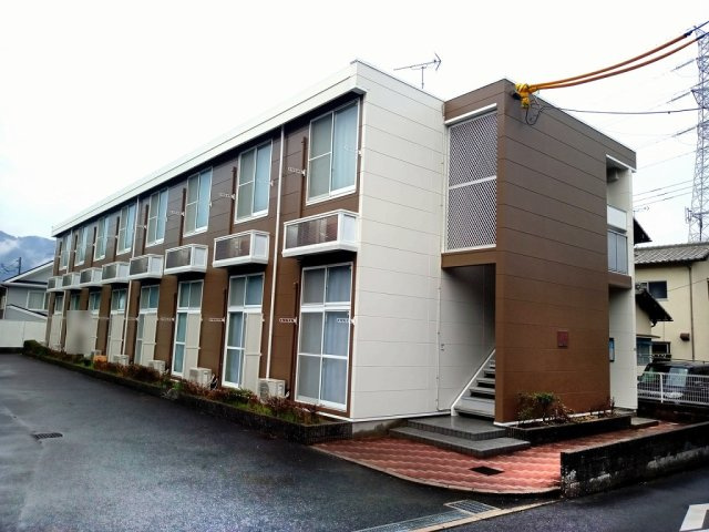 レオパレストゥイン　コメットの外観|建物外観を気になさる方へ、見た目の良い物件です