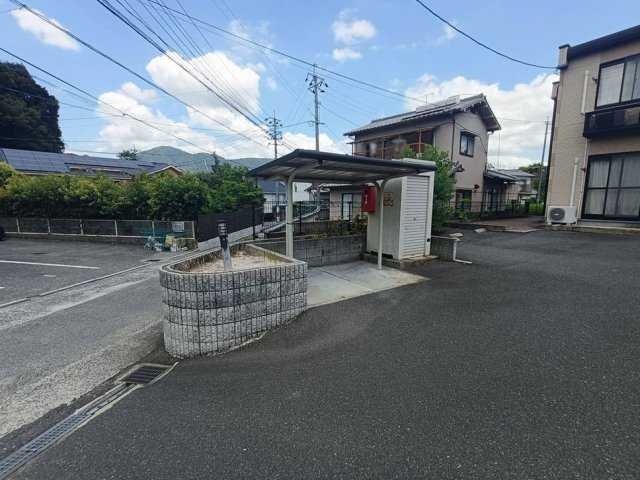 レオパレスＹカネミツ　二番館のその他